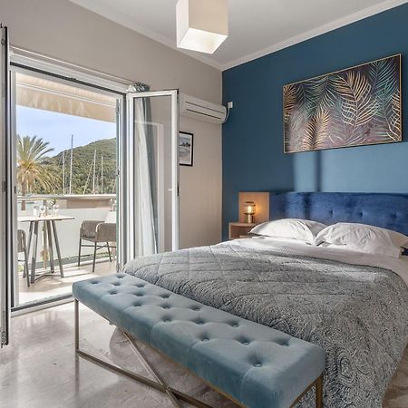 Captain'S Seafront Apartments Nydri  Extérieur photo