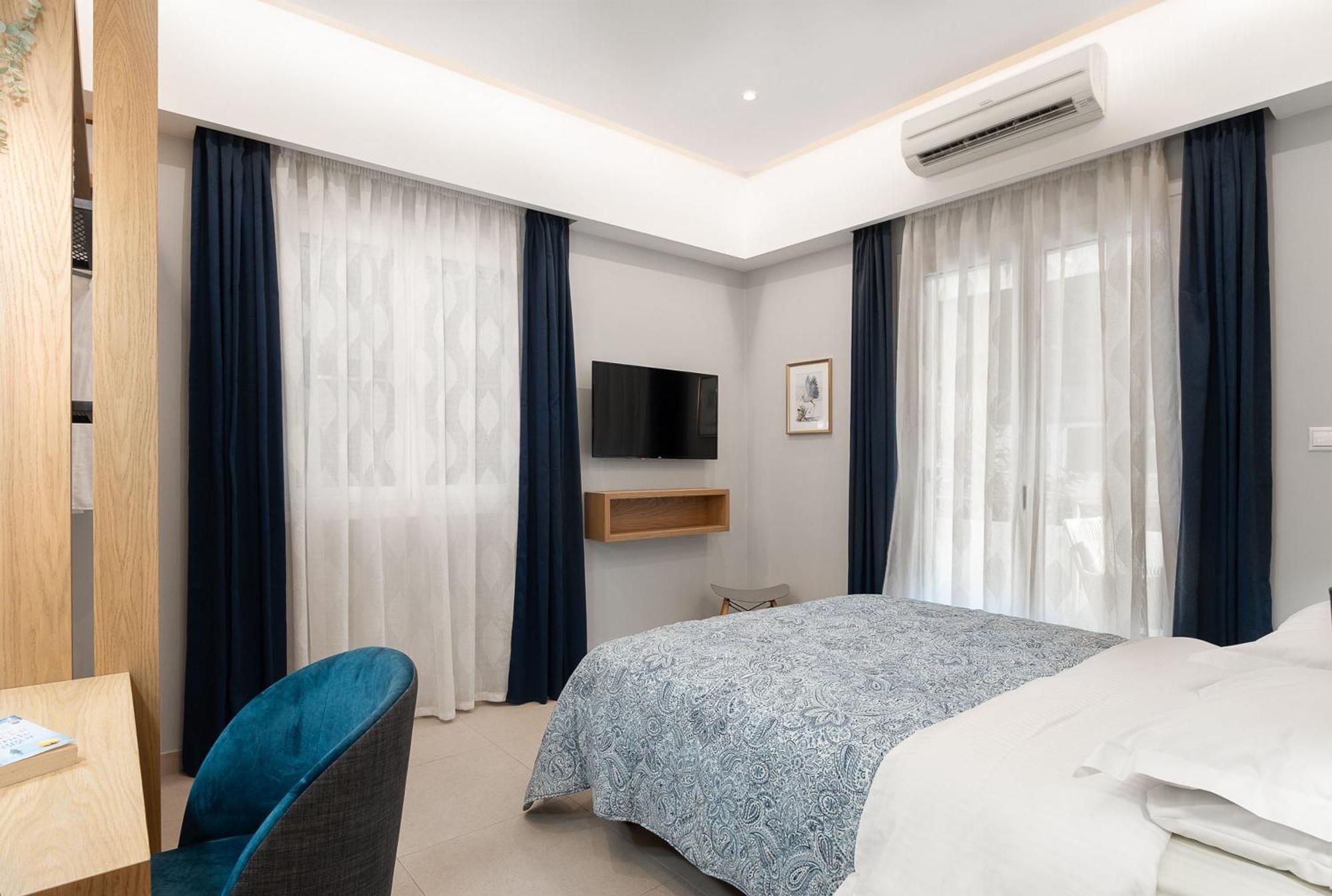 Captain'S Seafront Apartments Nydri  Extérieur photo