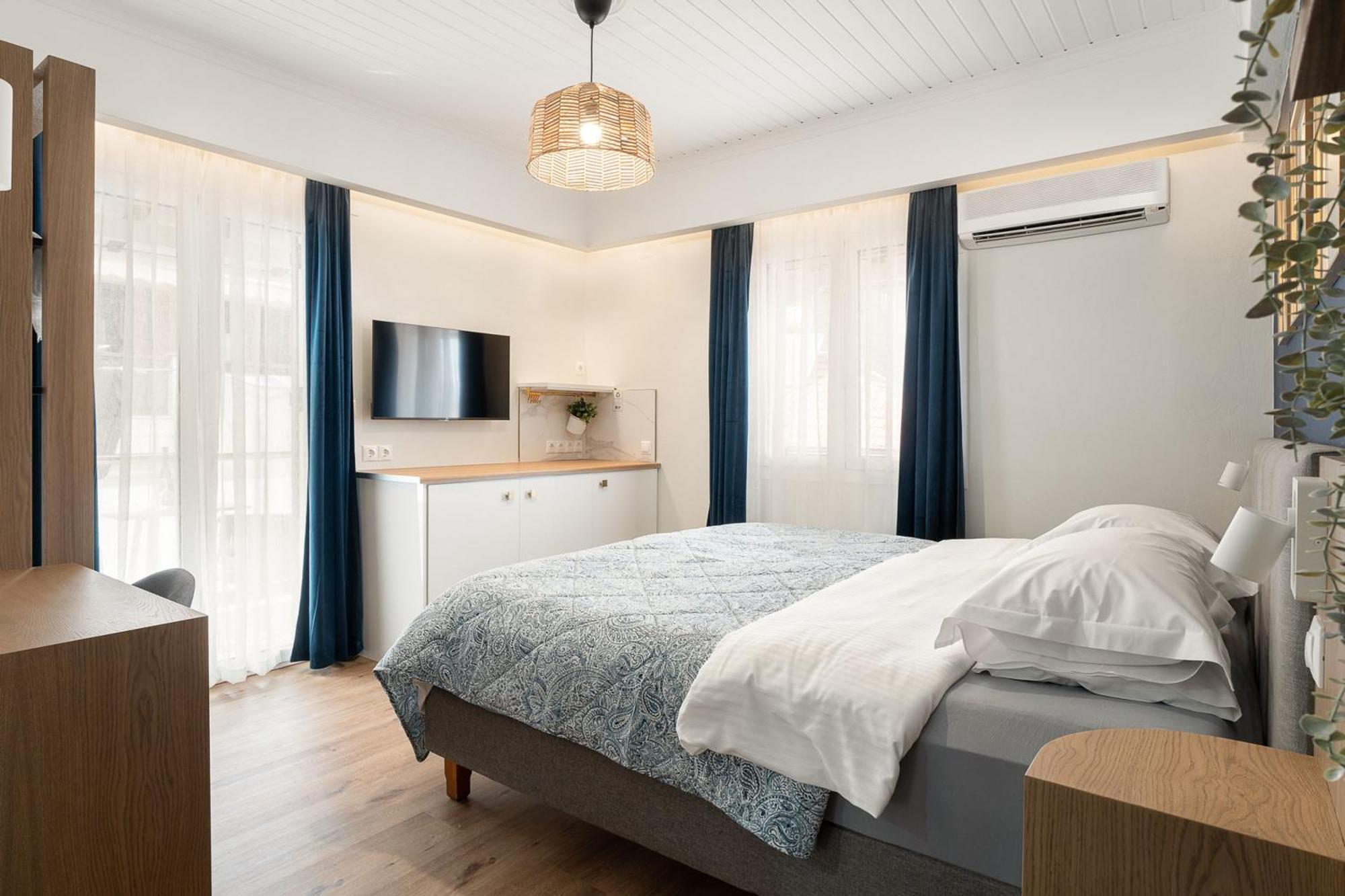 Captain'S Seafront Apartments Nydri  Extérieur photo